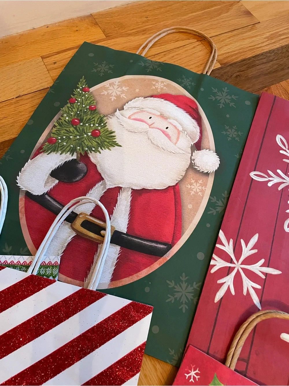 Christmas Gift Bags / Paper / 10 Assorted patterns & sizes as shown
